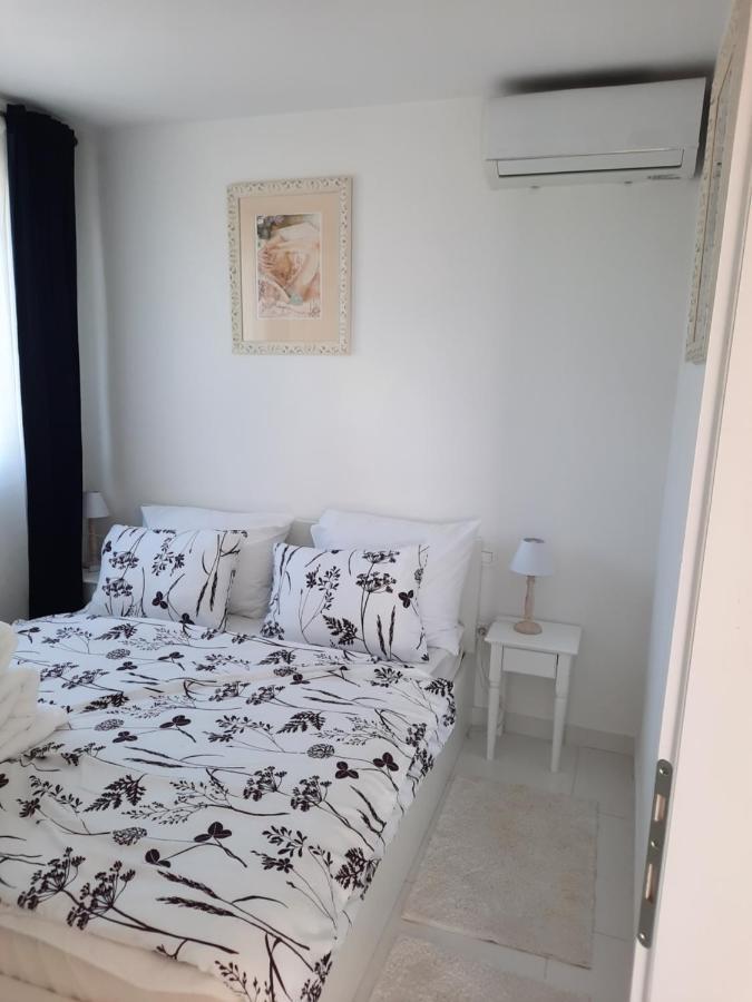 Appartamento Penzion u Kapitána Vir Esterno foto